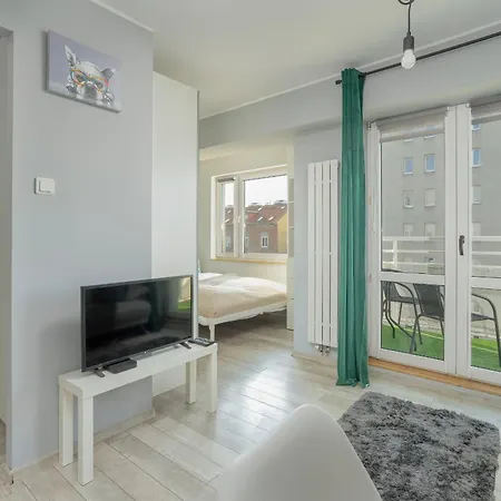 Stylish Near Hala Arena By Renters 波兹南