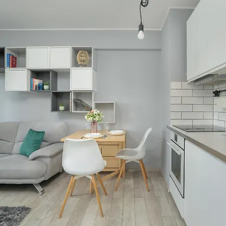 Stylish Near Hala Arena By Renters 波兹南